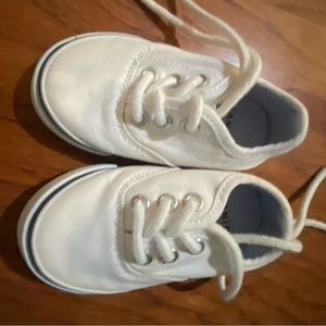 Toddler Janie and Jack sneakers